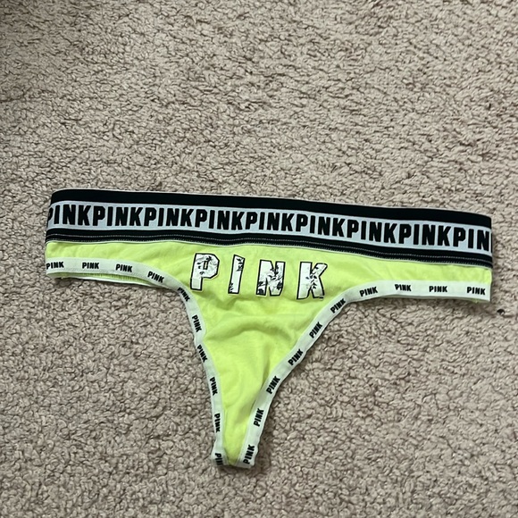 Pink Victoria secret undie thong - Picture 1 of 4